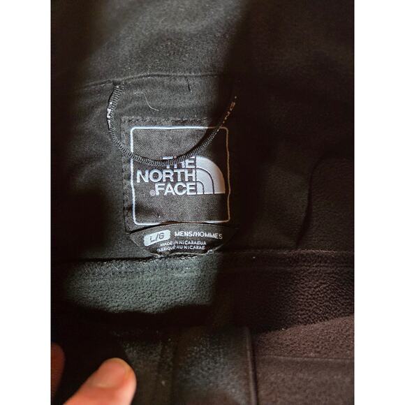 Black North Face jackets missing straps on sleeves but good condition LRG - Picture 10 of 15